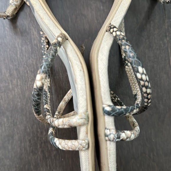 Dolce Vita snake embossed strappy sandals with block heel in size 8 - Picture 11 of 11